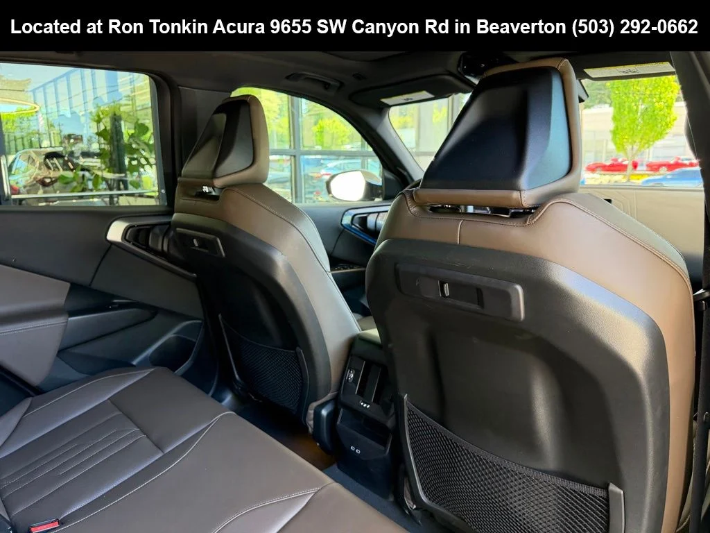 Used 2025 Black Sapphire Metallic BMW 30 xDrive image 29