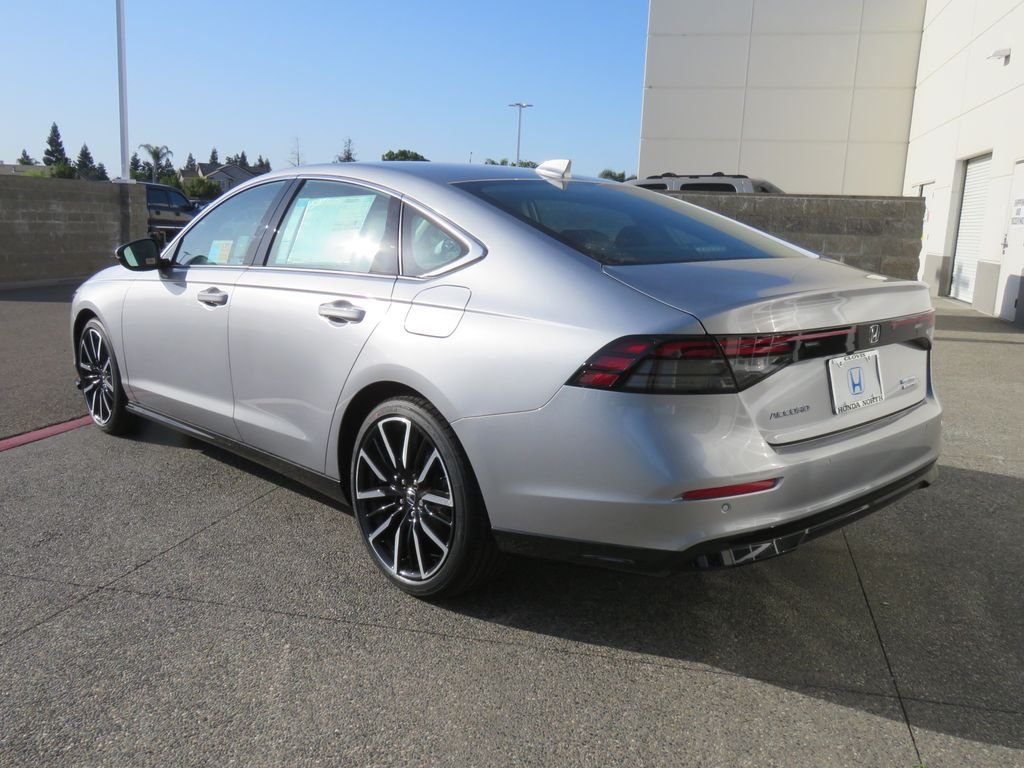2026 Honda Accord Hybrid Touring - Photo 7