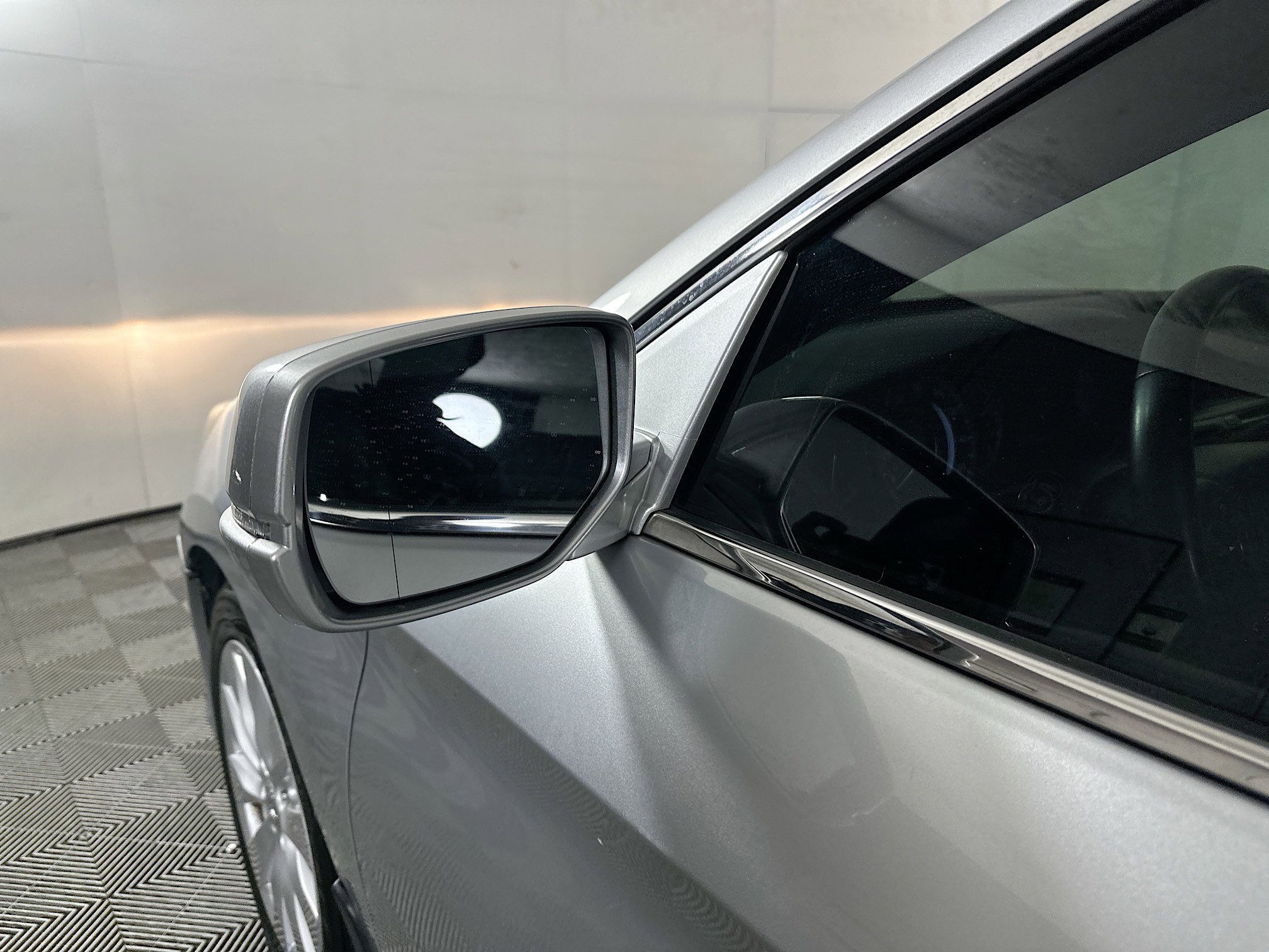 Used 2014 Silver Honda EX-L image 10