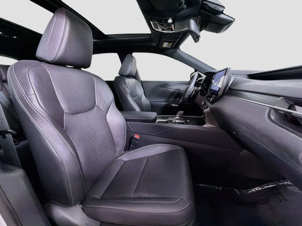 Used 2023 White Lexus 350 Premium Plus image 30