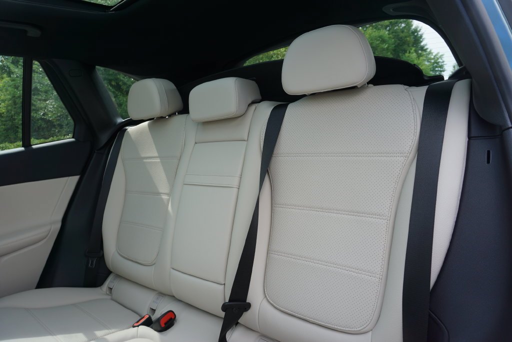 New 2027 Verde Silver Metallic Mercedes-Benz GLC 300 image 59