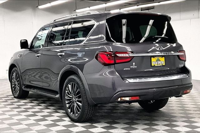 Used 2022 Anthracite Gray INFINITI Sensory image 2