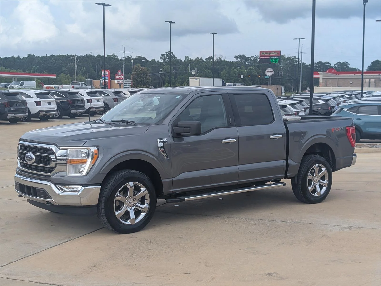2023 Ford F-150 XLT