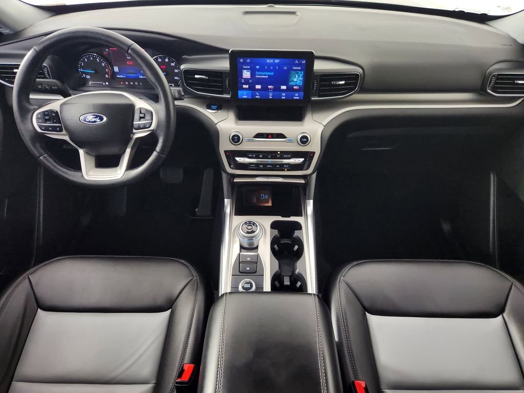 Used 2023 Gray Ford XLT image 15