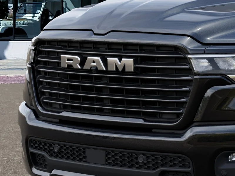 New 2026 Diamond Black Crystal Pearl-Coat Exterior Paint RAM Laramie image 37