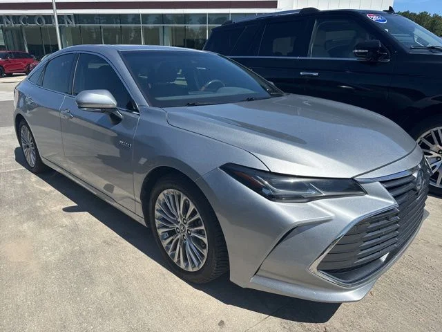 Used 2020 Silver Toyota Limited image 5