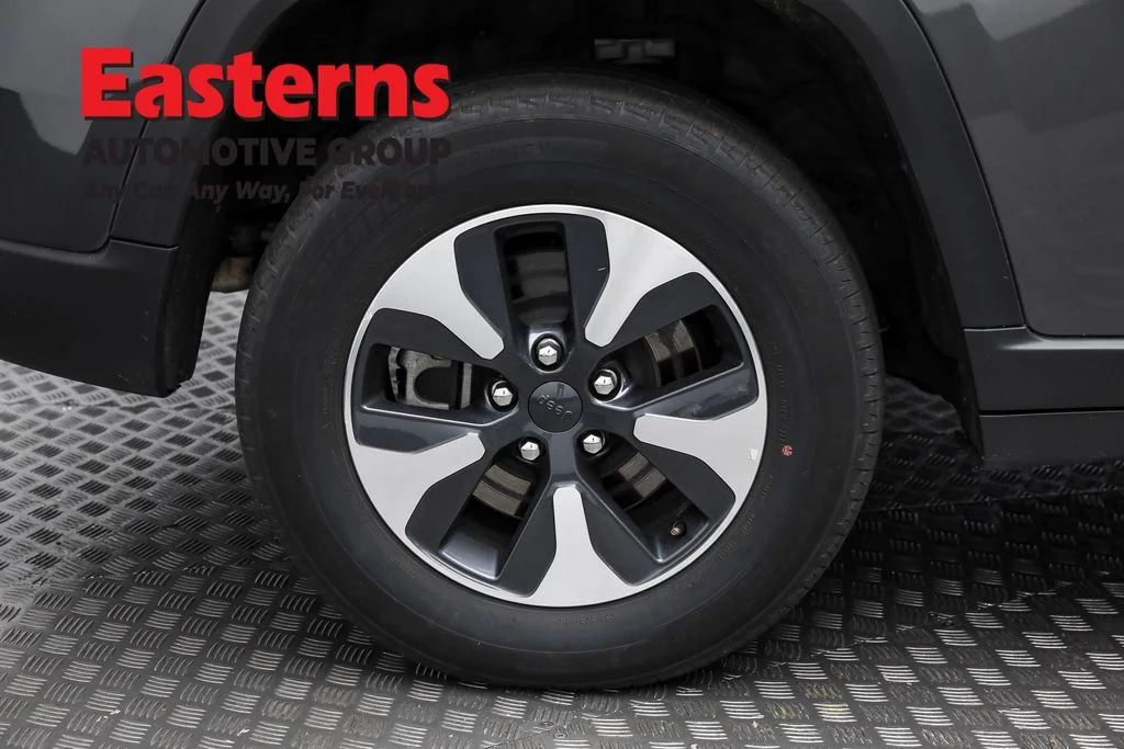 Used 2023 Gray Jeep 4xe image 33