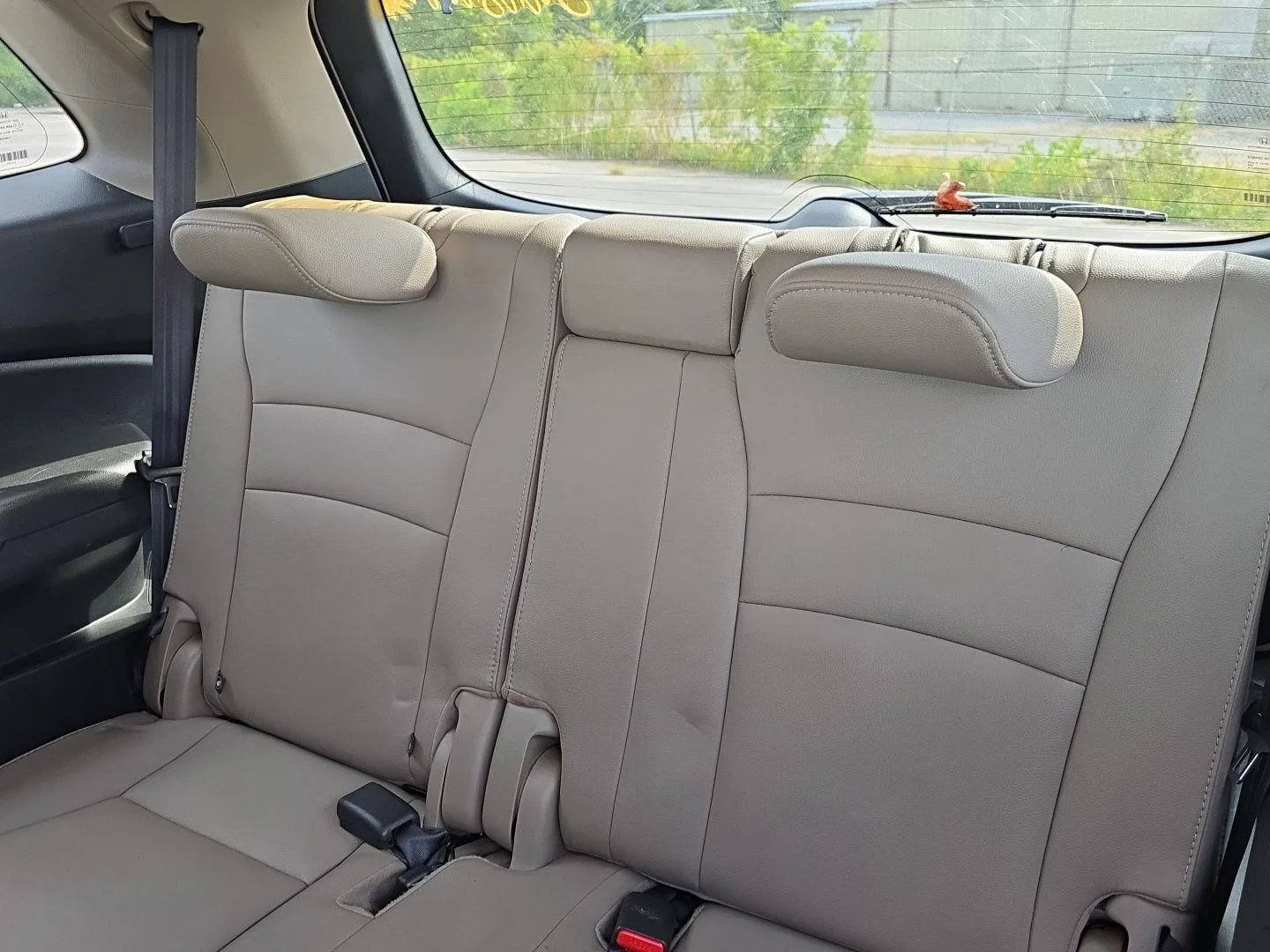 Used 2017 White Diamond Pearl Honda EX-L image 24