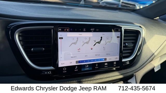 2026 Chrysler Pacifica Select - Photo 30
