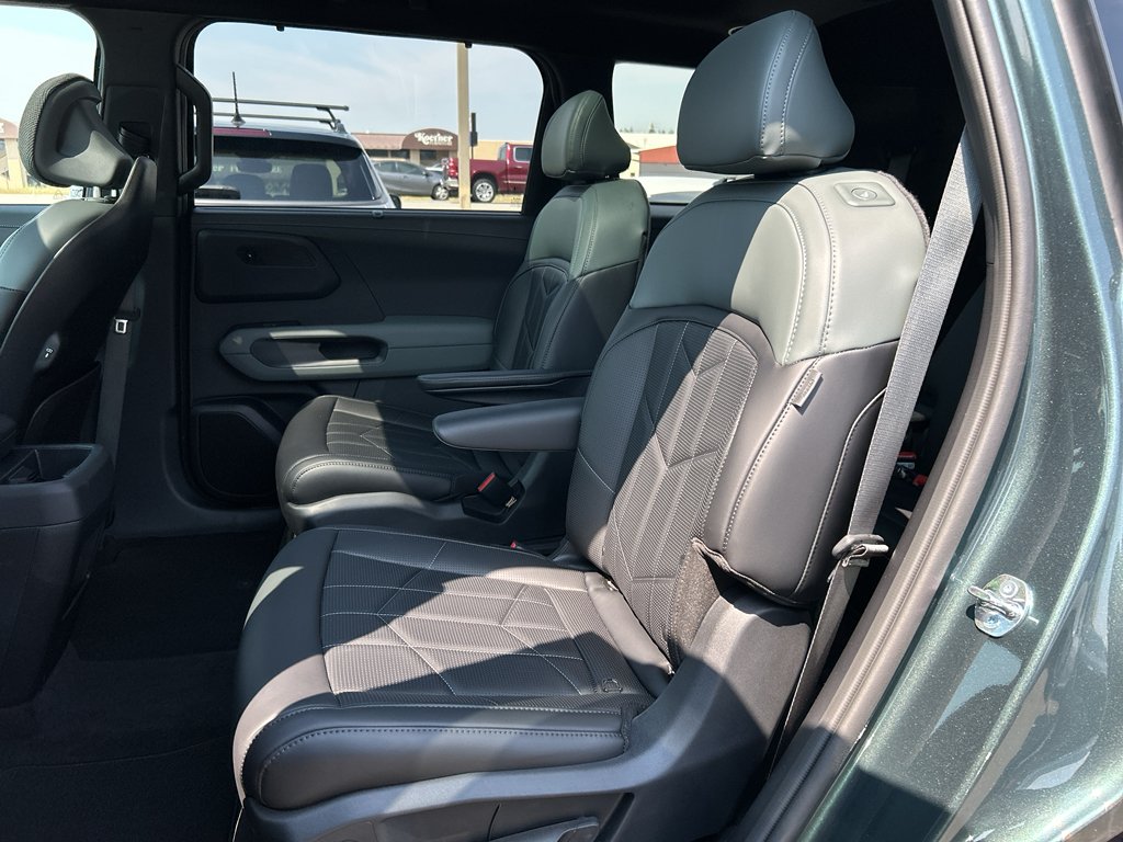 New 2027 Black Jade Green Kia X-Line SX image 12