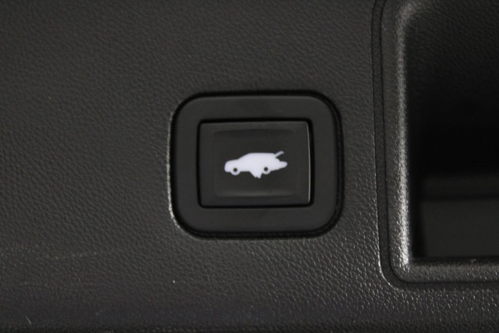 Used 2019 Black GMC Denali image 15