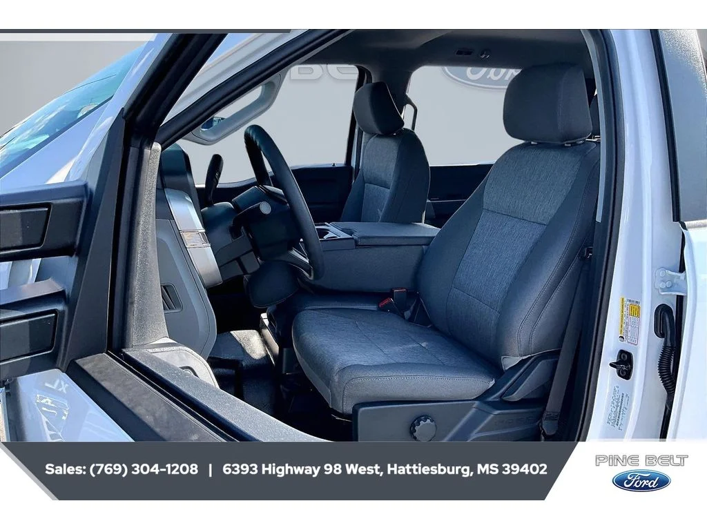 New 2026 Oxford White Ford F-250® XL image 19