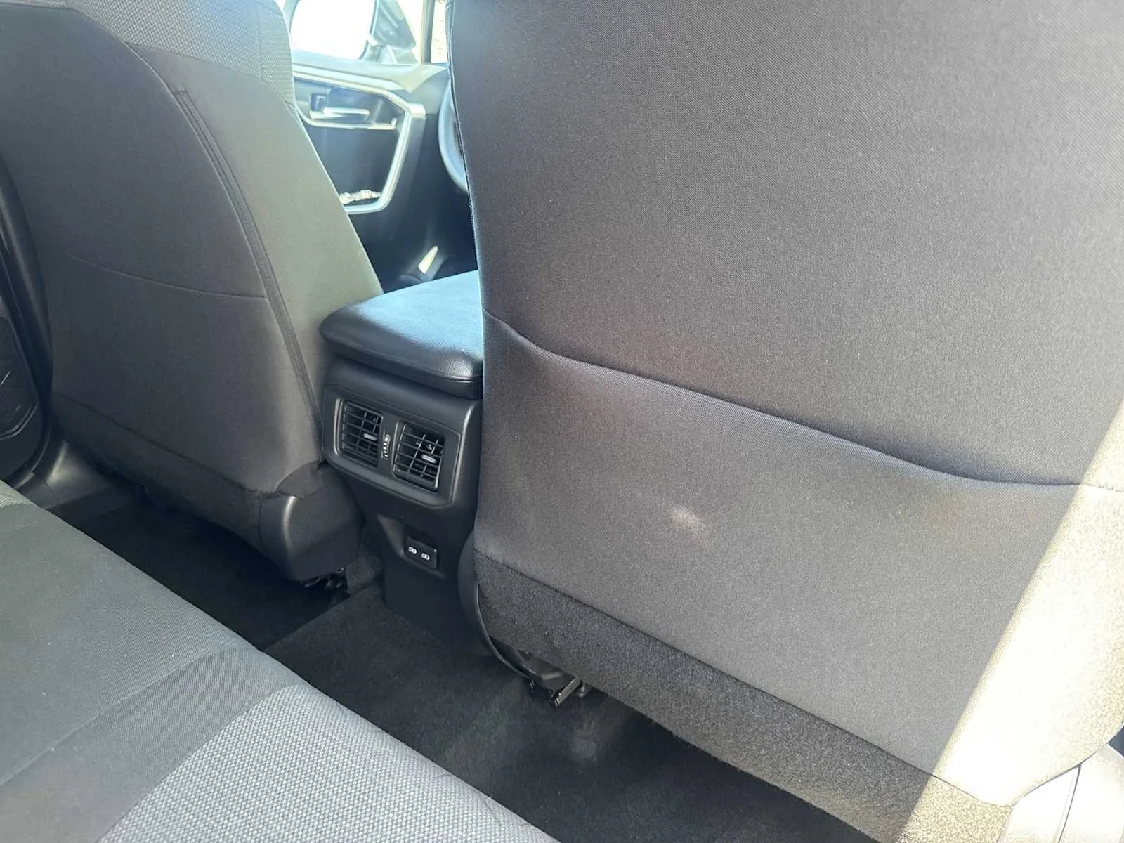 Used 2022 Silver Sky Metallic Toyota XLE image 15