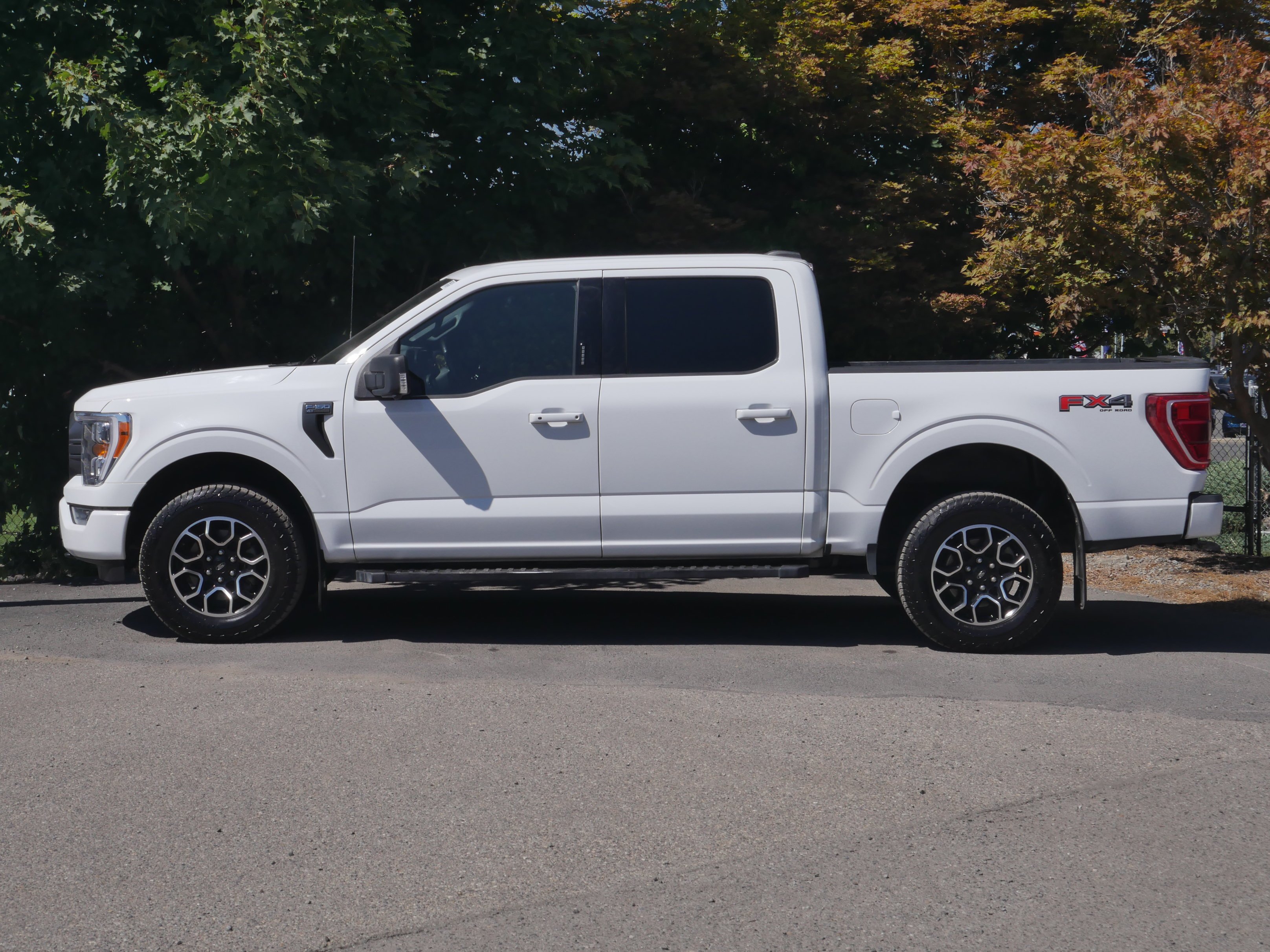Certified Used 2023 Oxford White Ford XL image 18