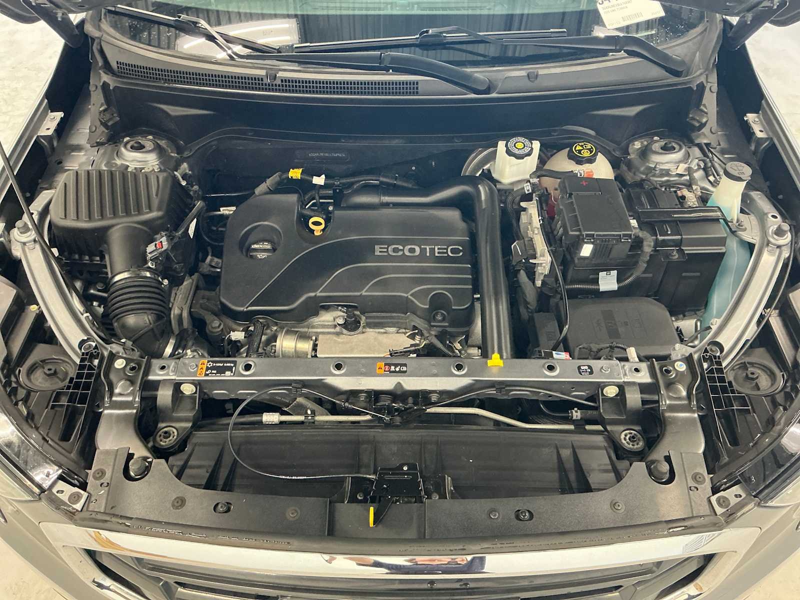 Used 2020 Satin Steel Metallic GMC SLE image 25