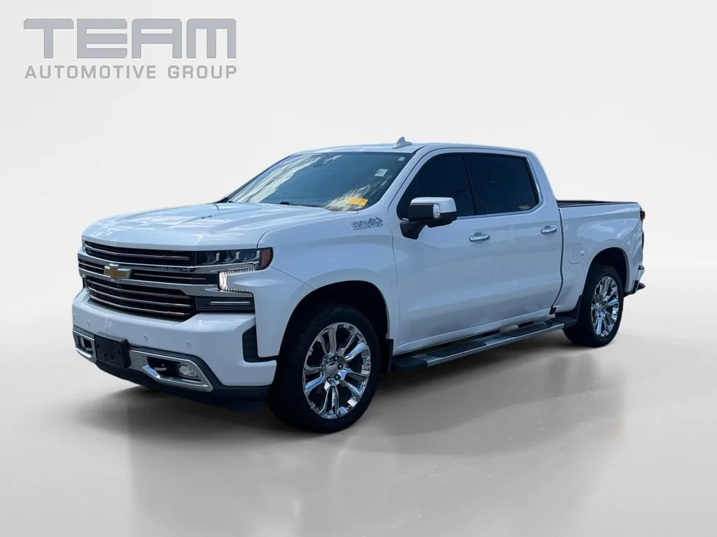 Used 2021 IRIDESCENT PEARL TRICOAT Chevrolet High Country image 3