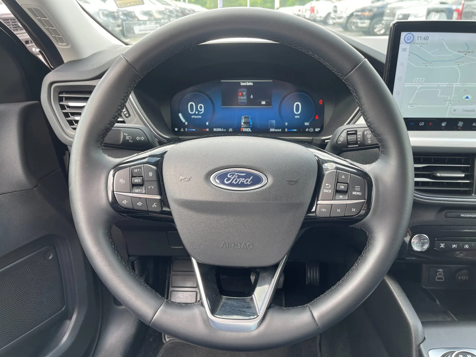 Used 2024  Ford Platinum image 26