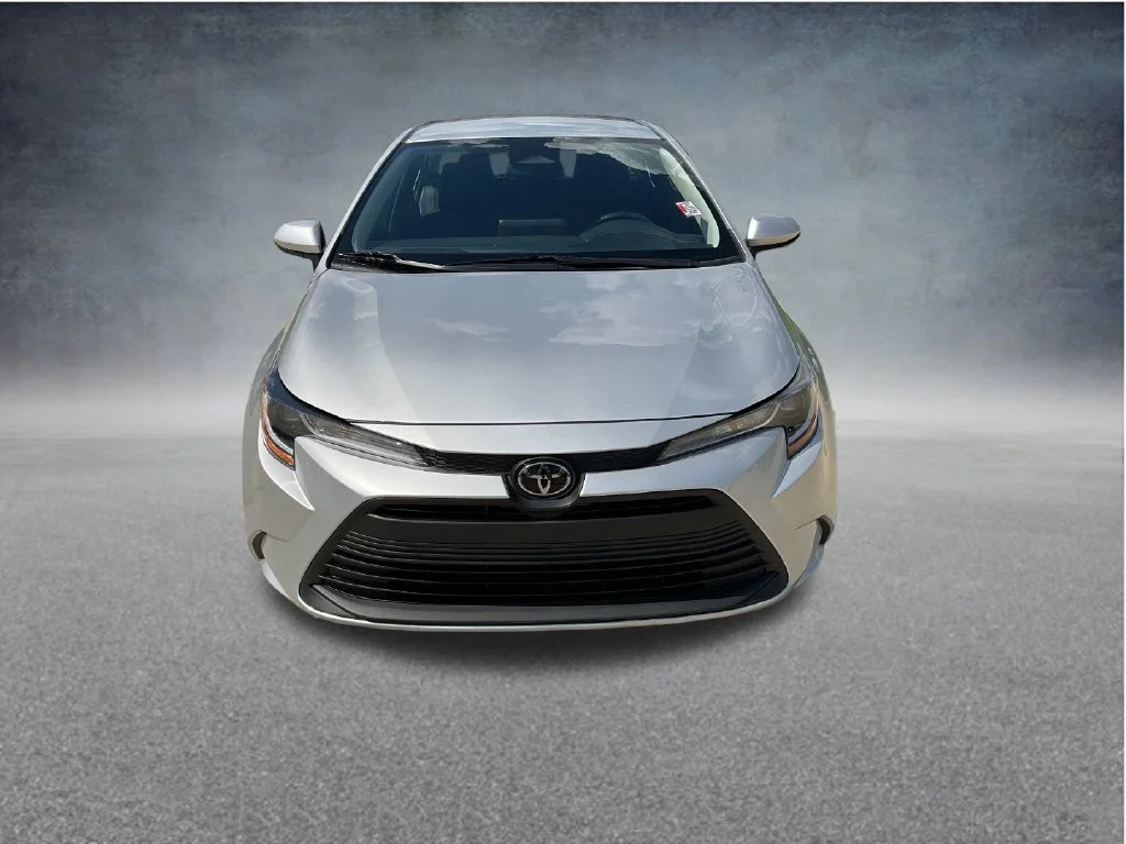 Used 2025 Silver Toyota LE image 2