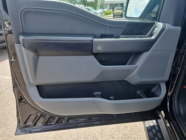 Certified Used 2025 Agate Black Metallic Ford XLT image 22