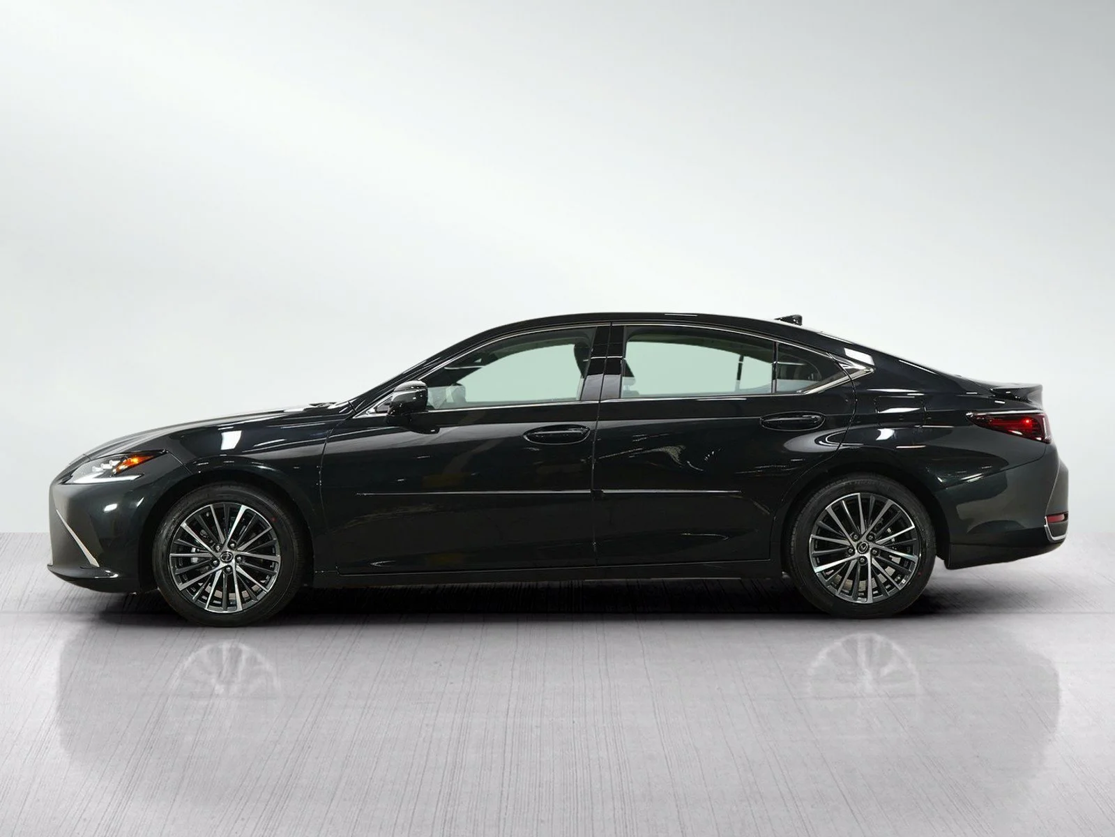 Used 2025 Lexus ES 300h Premium with VIN 58AB21B12SU015470 for sale in Wayzata, Minnesota