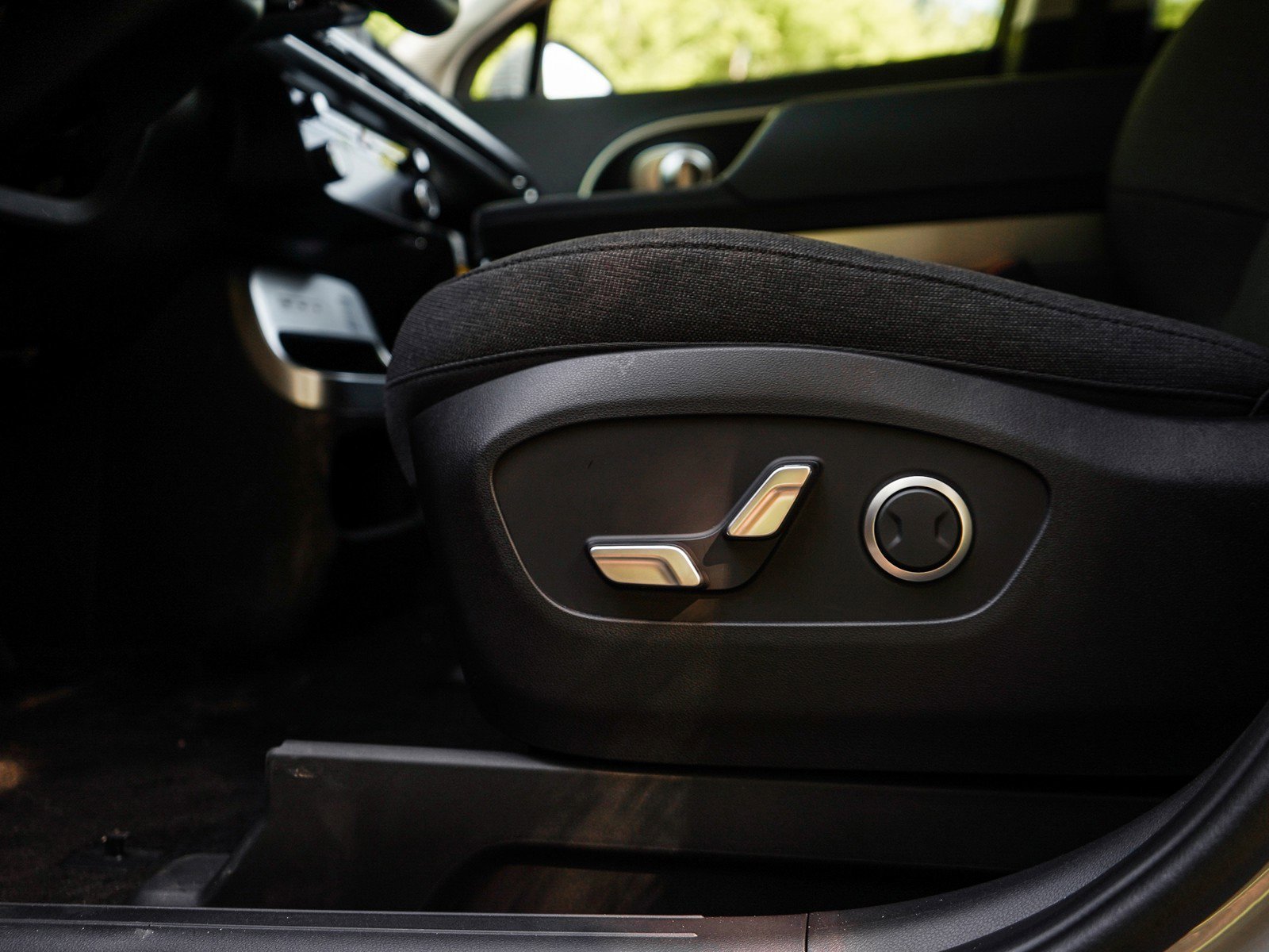 2026 Hyundai IONIQ 9 SE - Photo 17
