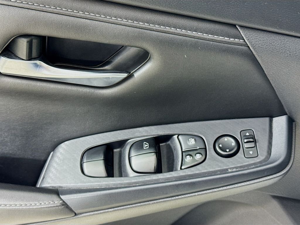 Used 2024 Fresh Powder Nissan SV image 21