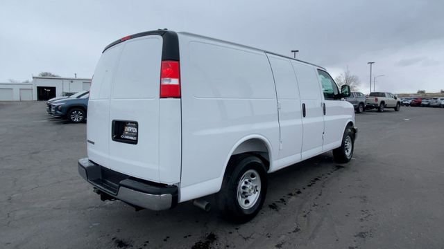 2025 Chevrolet Express Cargo Work Van - Photo 8