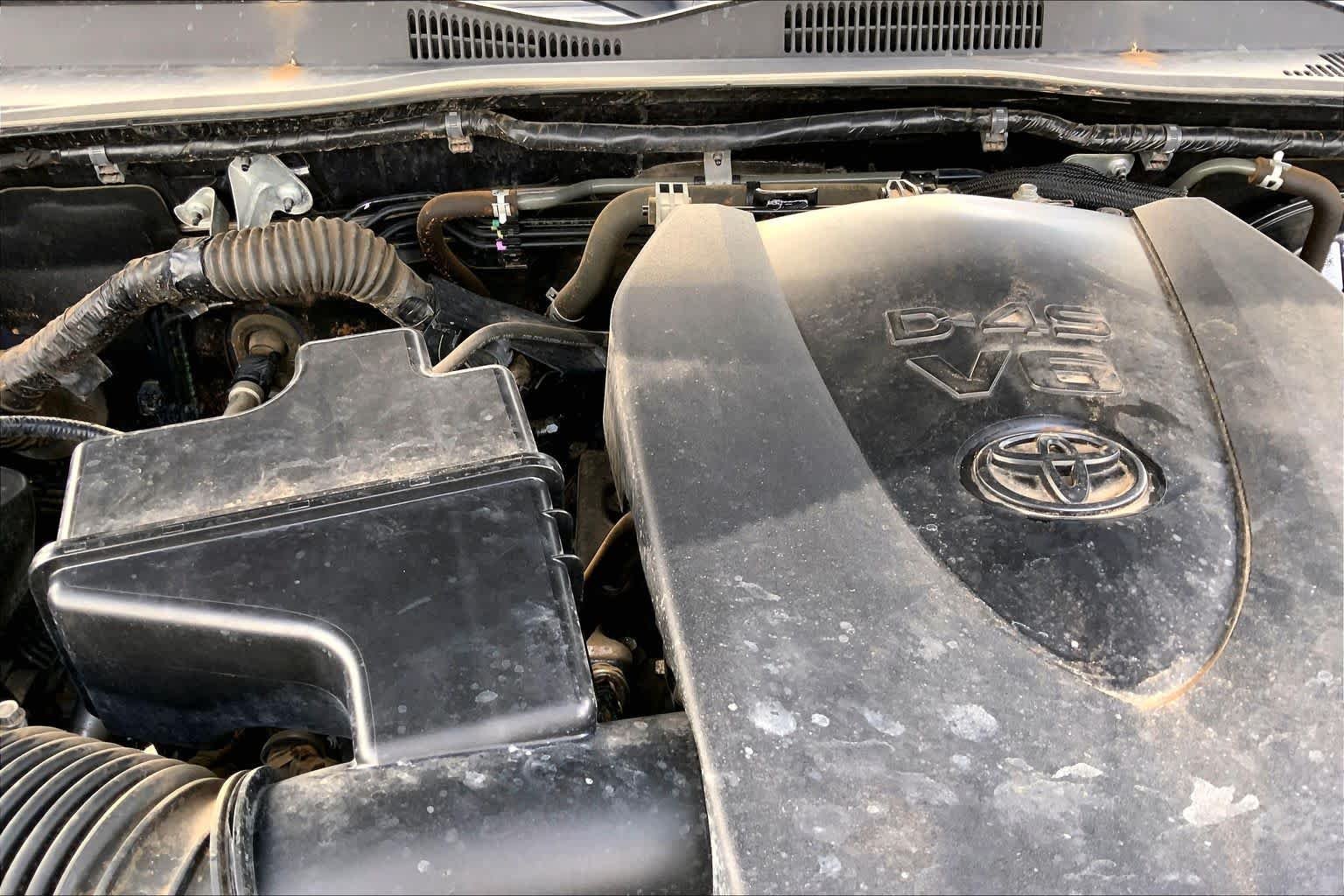 Used 2021 Magnetic Gray Metallic Toyota SR5 image 32