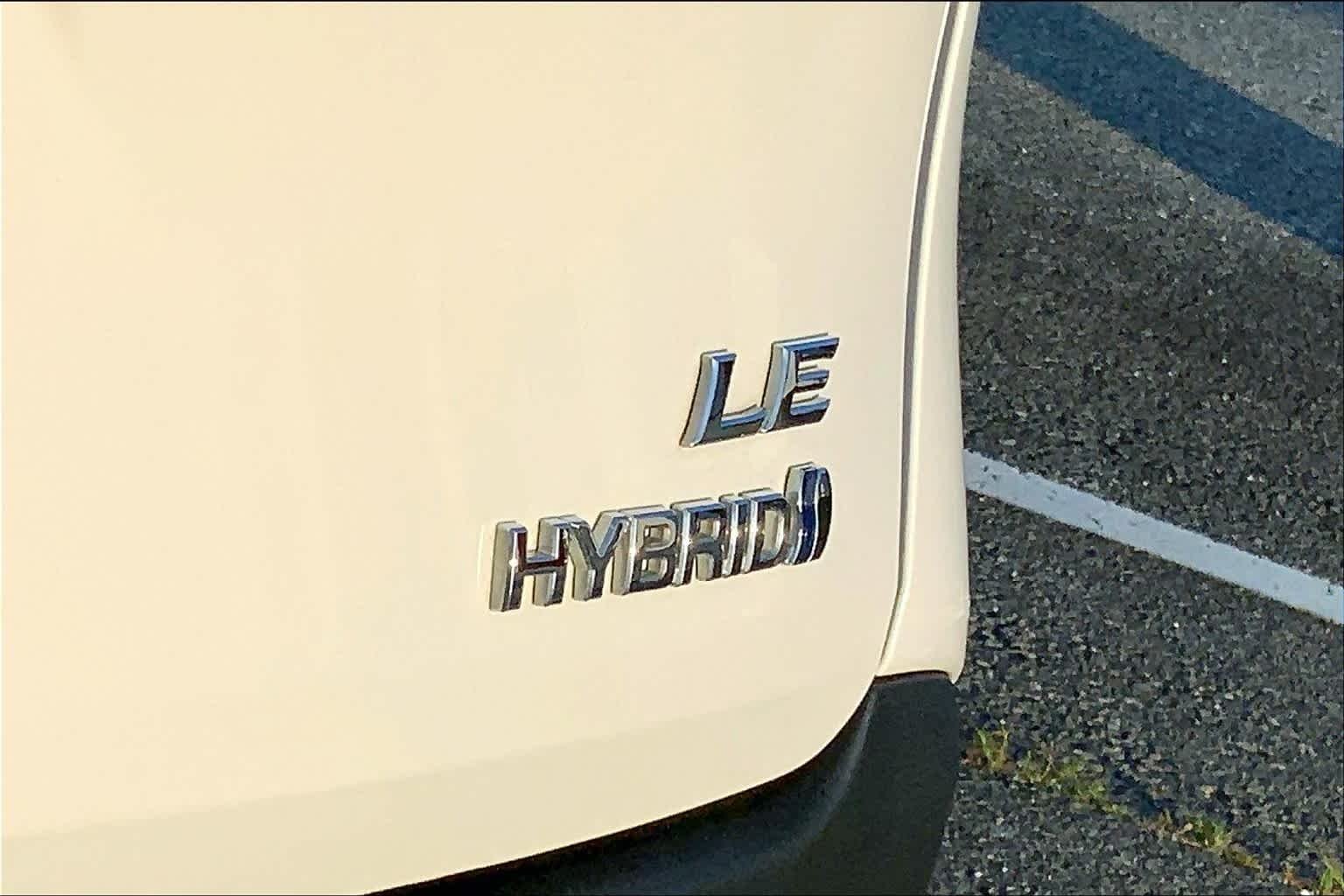 Used 2021 Super White Toyota LE image 10