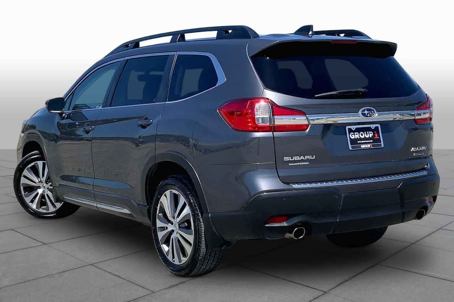 Used 2022 Magnetite Gray Metallic Subaru Limited image 12