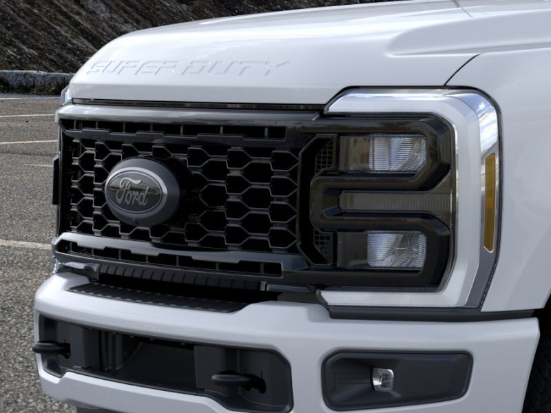 New 2026 Oxford White Ford LARIAT image 17