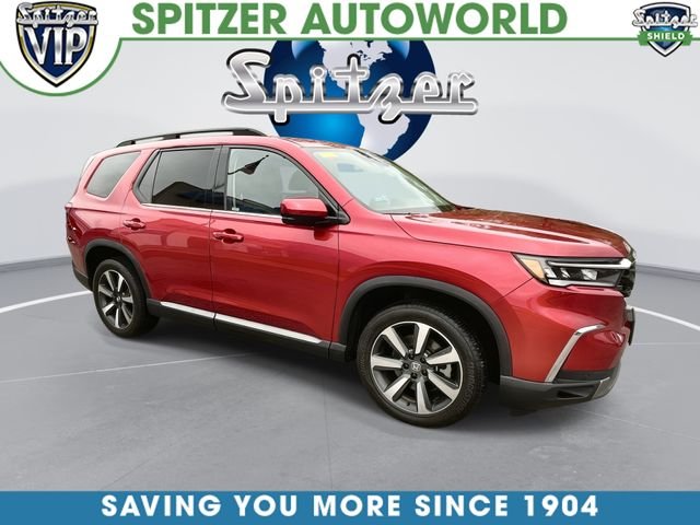 2025 Honda Pilot Touring AWD's photo