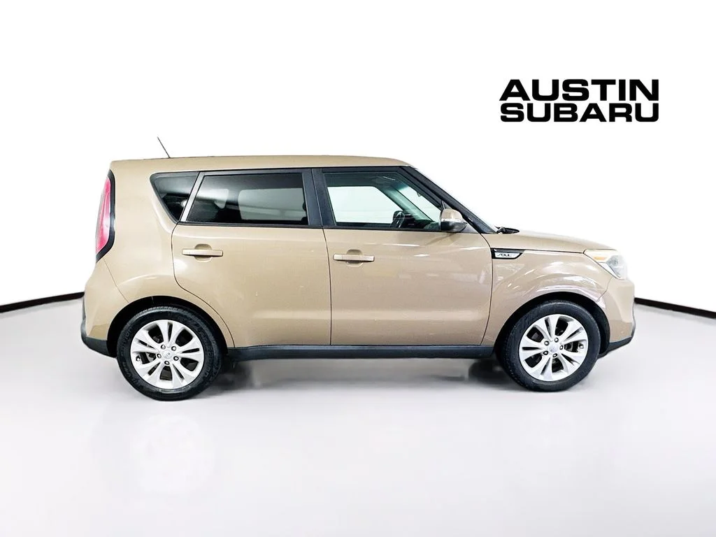 Used 2014 Brown Kia Plus image 8
