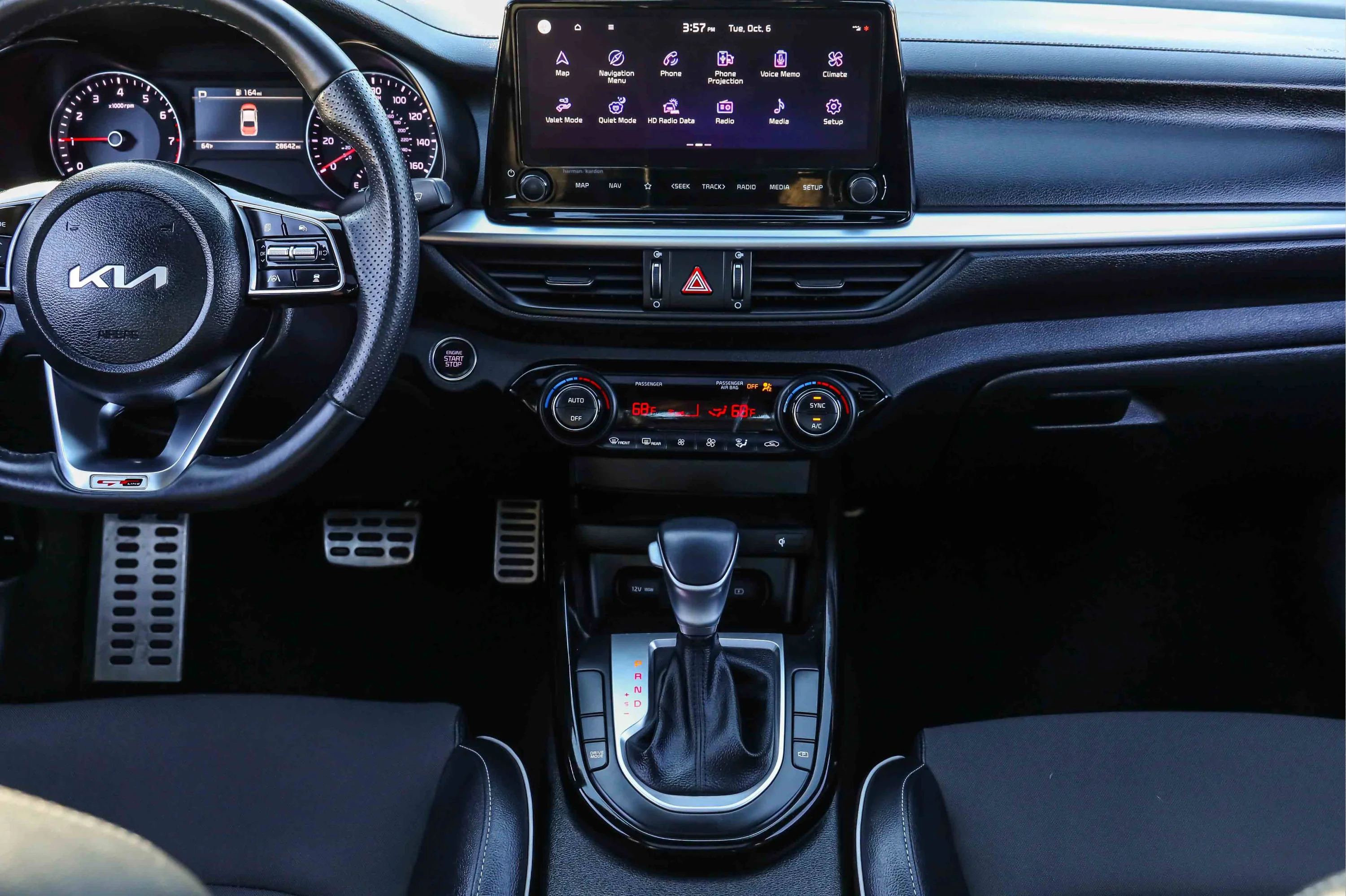 Certified Used 2023 Snow White Pearl Kia GT-Line image 10