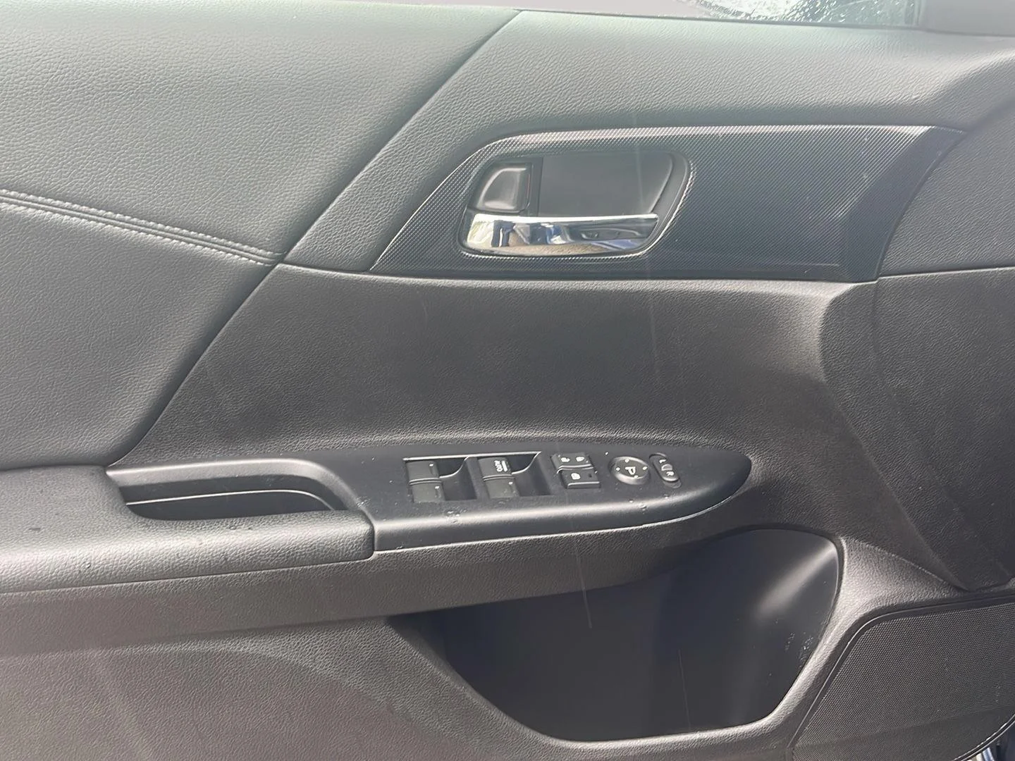 Used 2014 Obsidian Blue Pearl Honda Sport image 15