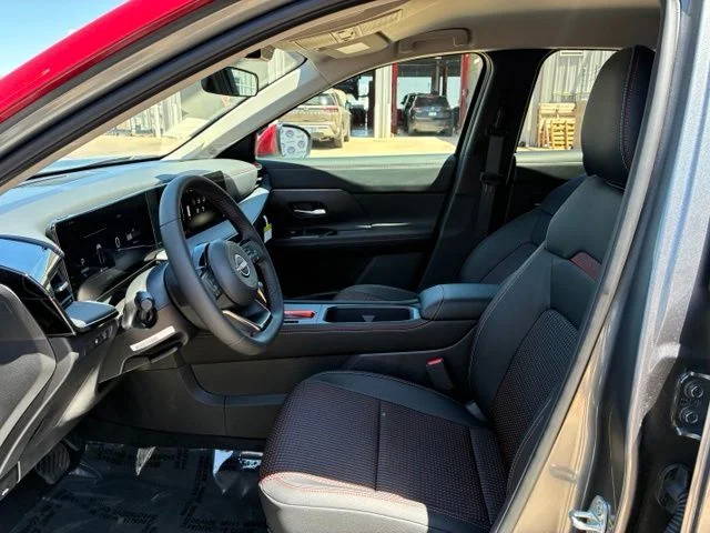 New 2026 Gun Metallic/Scarlet Ember Tintcoat Nissan SR image 7