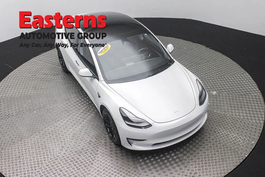 Used 2023 White Tesla Base image 3