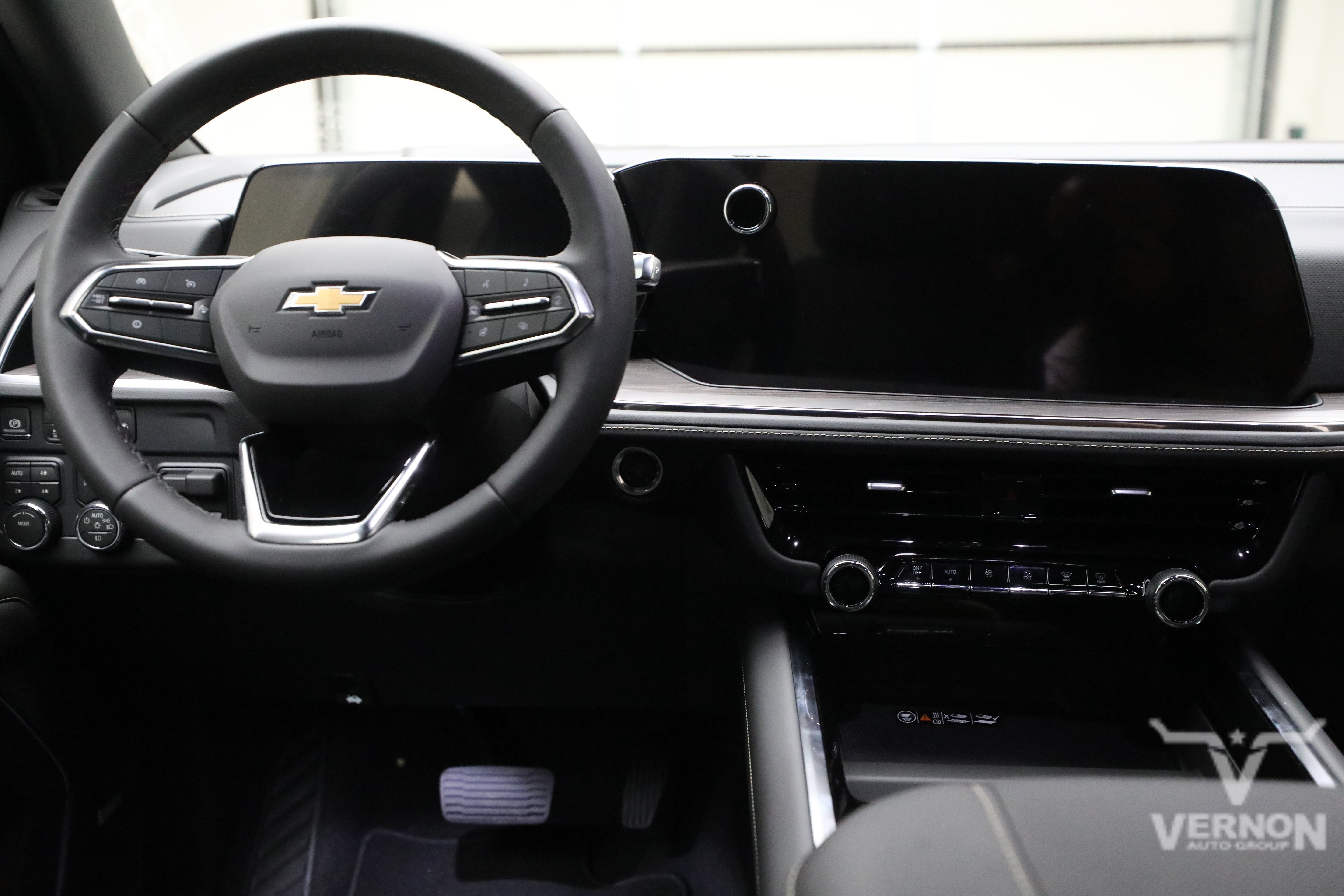 New 2026 Polar White Tricoat Chevrolet N image 20