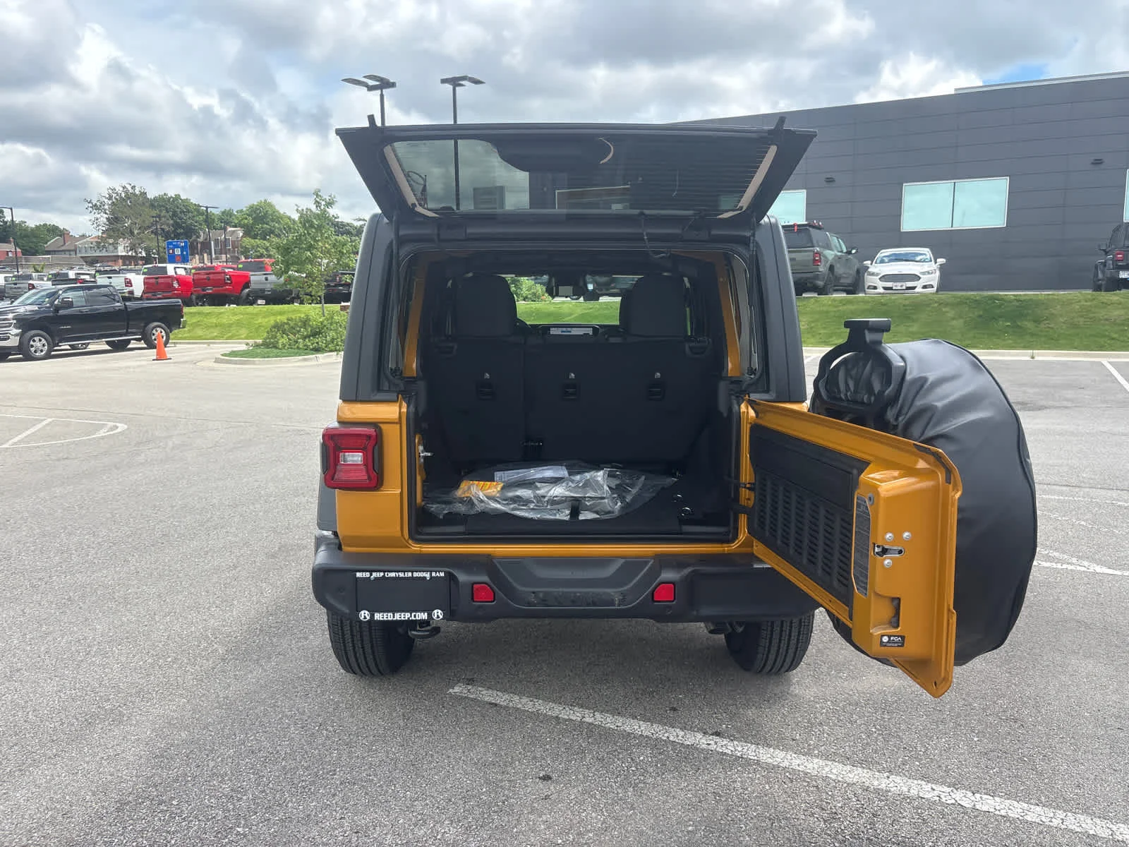 New 2026 Goldilocks Jeep Sport S image 11