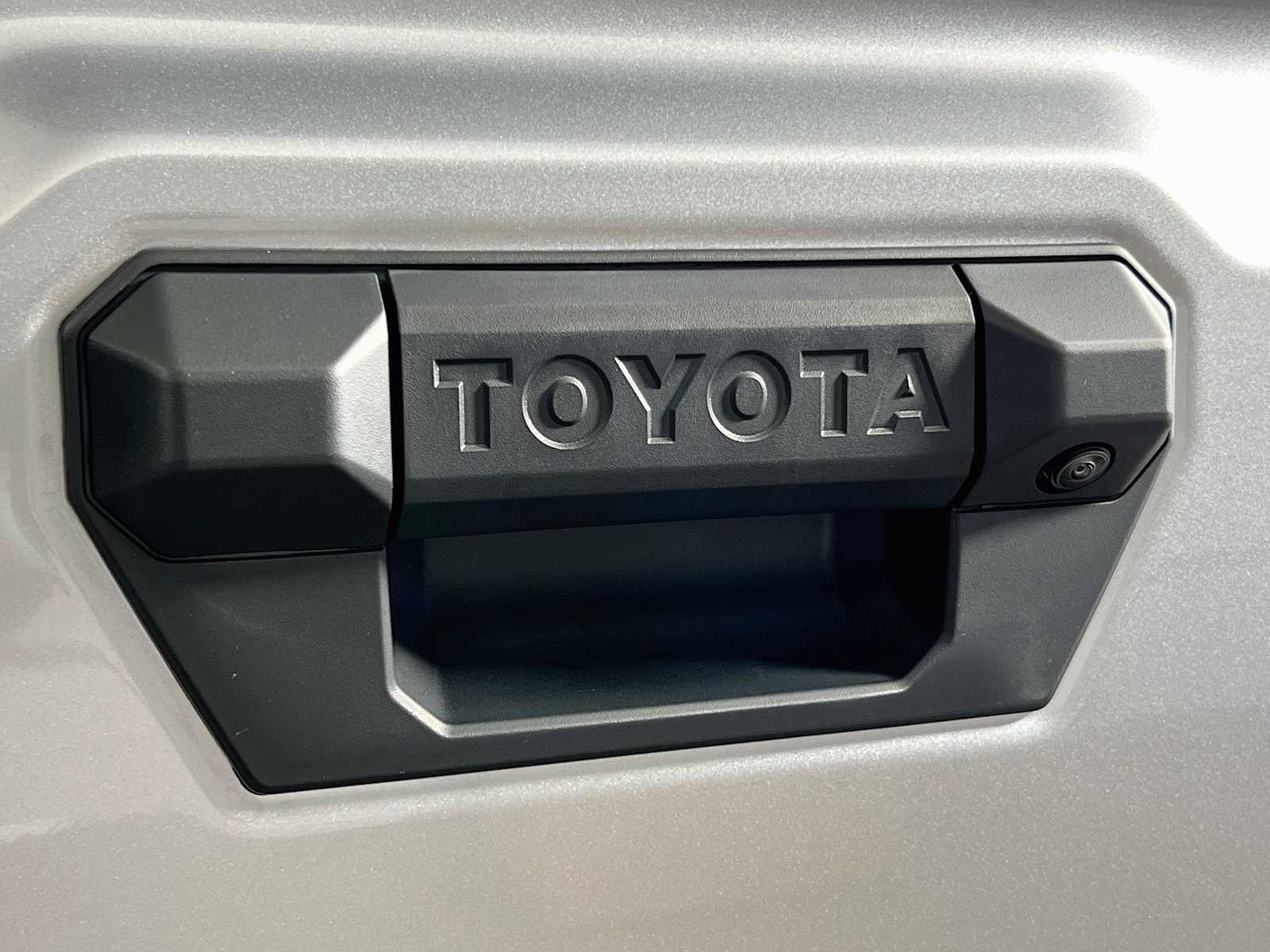 New 2026 Celestial Silver Metallic Toyota SR5 image 18