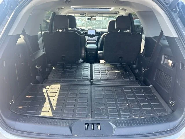 Used 2023 Silver Ford XLT image 23