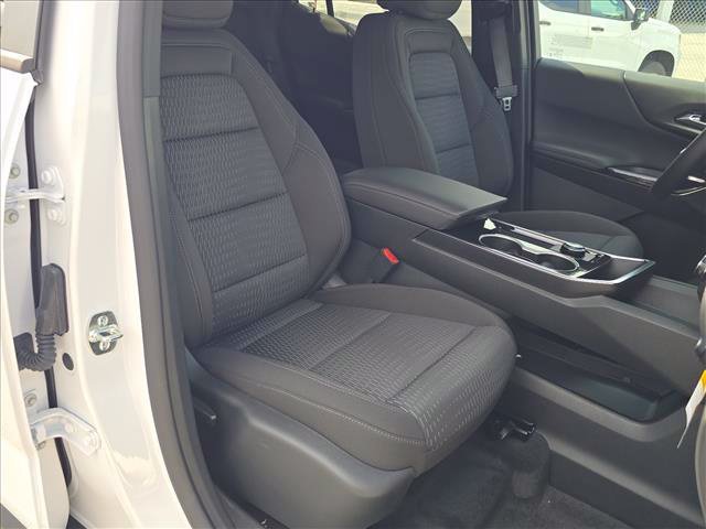 New 2027 Summit White Chevrolet FWD LT image 15