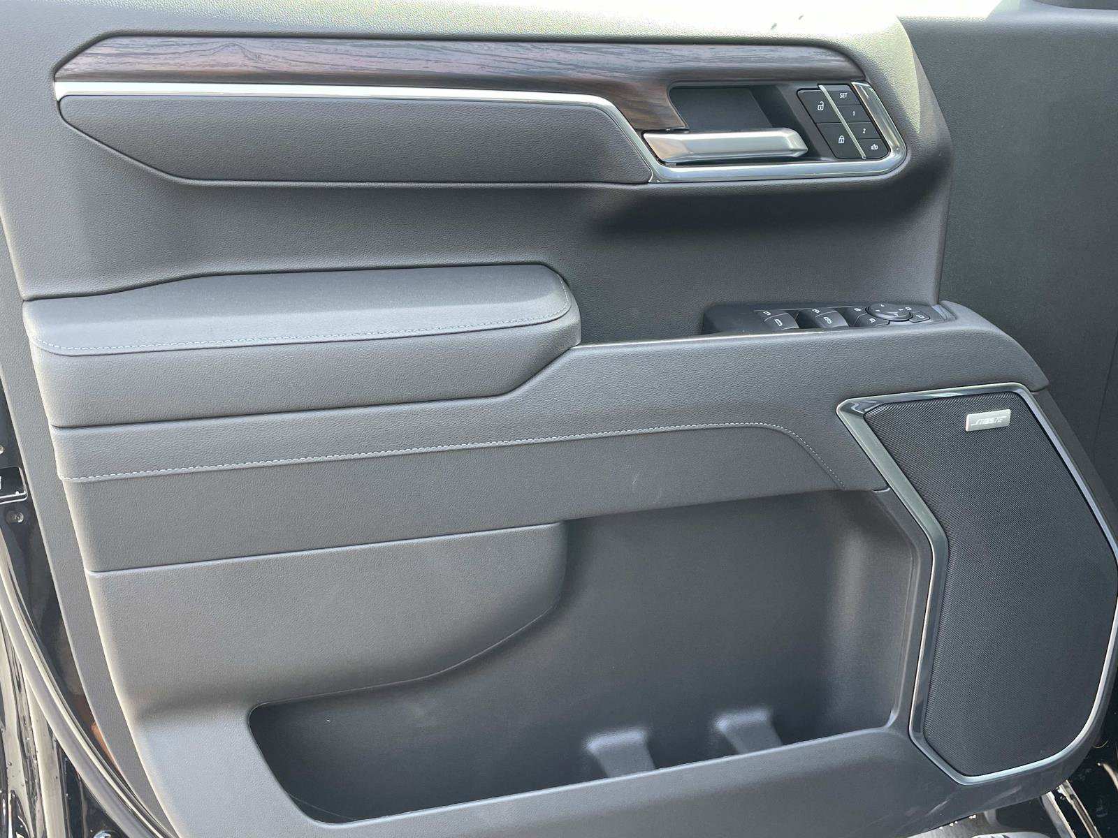 2026 GMC Sierra 1500 SLT - Photo 20