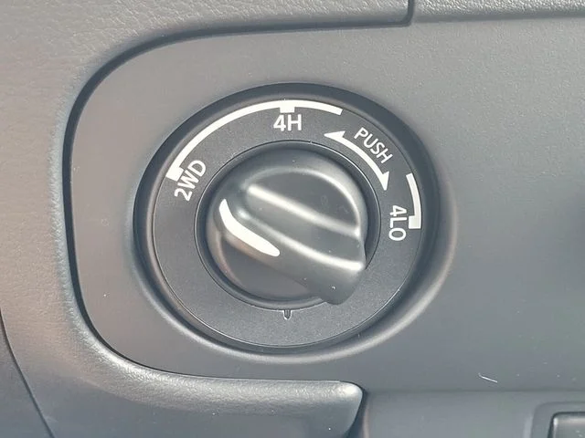 2026 Nissan Frontier SV - Photo 17