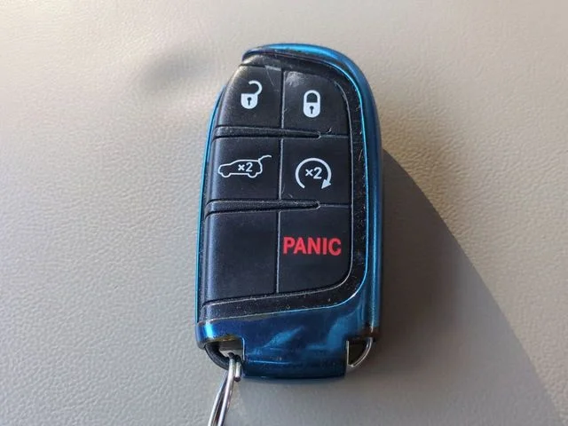 Used 2019 White Jeep Limited image 29