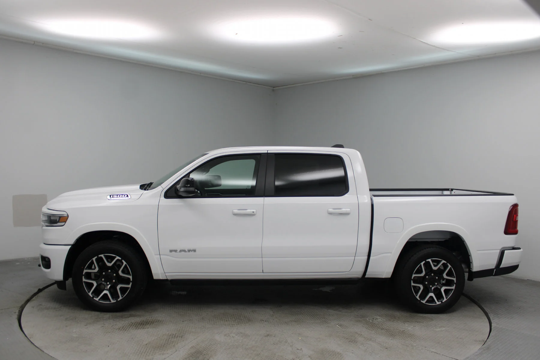 2026 RAM 1500 Laramie - Photo 27