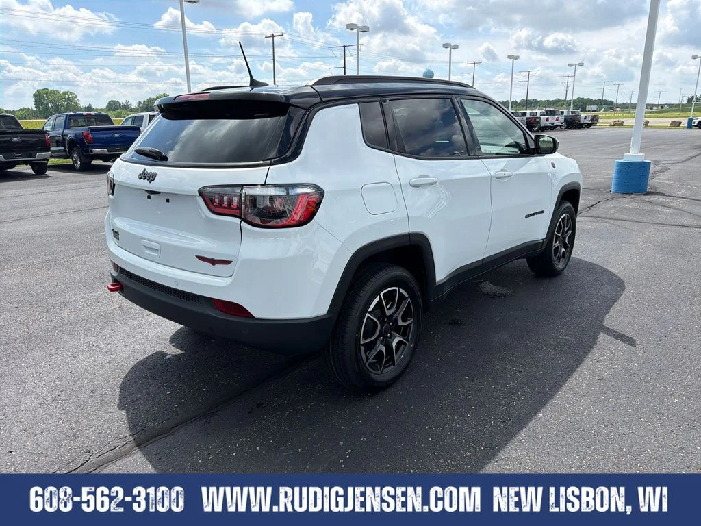 Used 2025 Bright White Clearcoat Jeep Trailhawk image 5