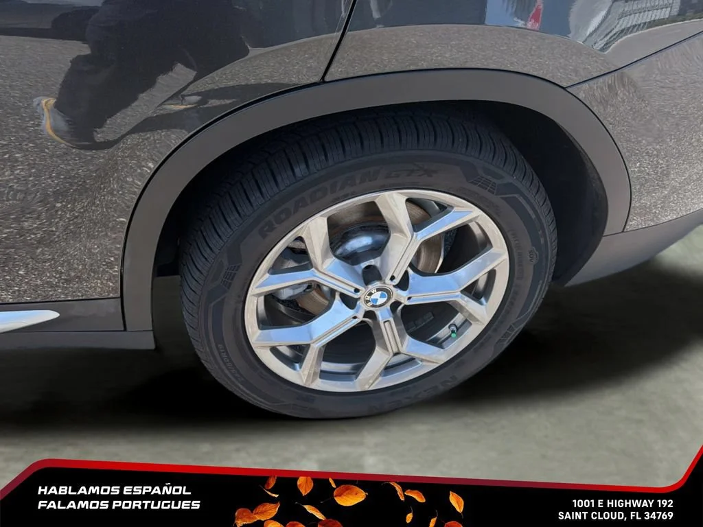 Used 2023  BMW xDrive30i image 36