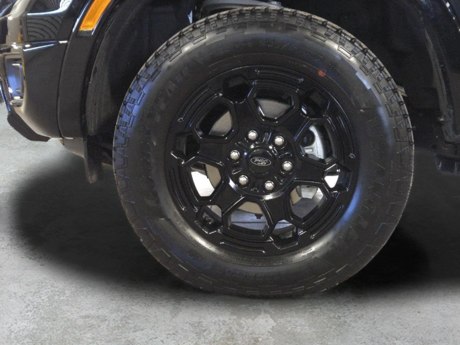 Used 2026 Shadow Black Ford XLT image 9