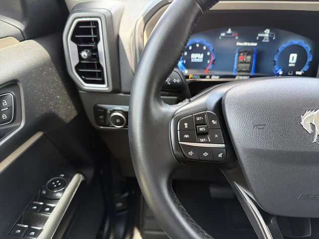 Used 2025 Red Ford Big Bend image 26